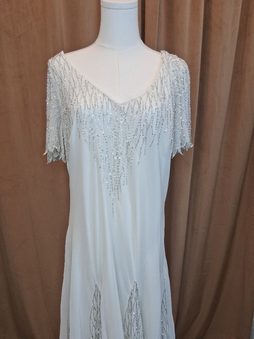 J Kara White Beaded Gatsby Gown Size 18